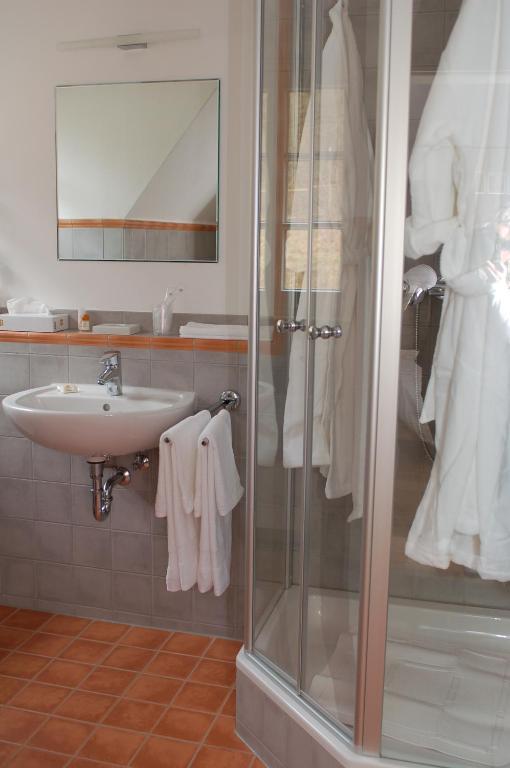 Wildenburger Hof Hotel Friesenhagen Room photo